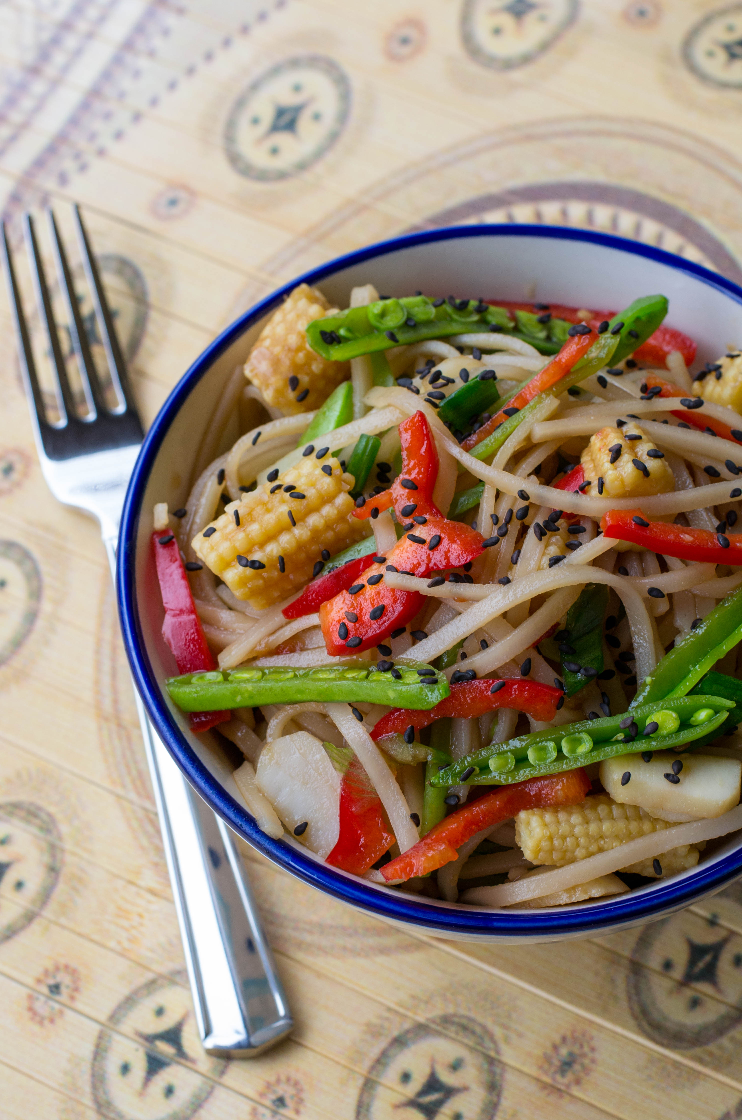 Asian Veggie Noodle Bowl - What the Forks for Dinner?