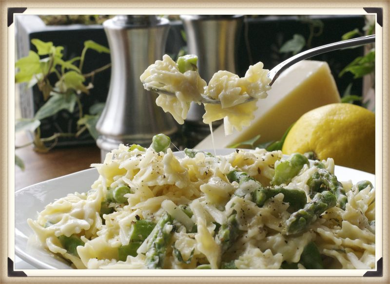 Springtime Asparagus PastaWhat the "Forks" for Dinner?