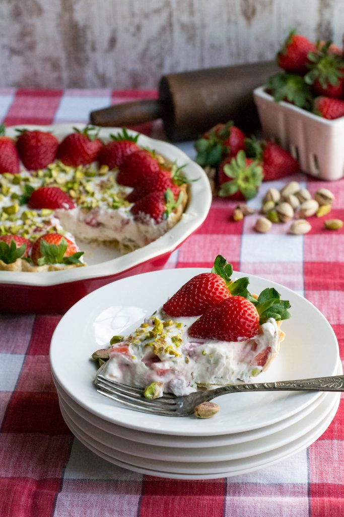 Strawberry Pistachio Cream Pie